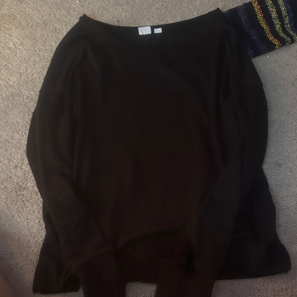 GAP Off-the-Shoulder Black Sweater